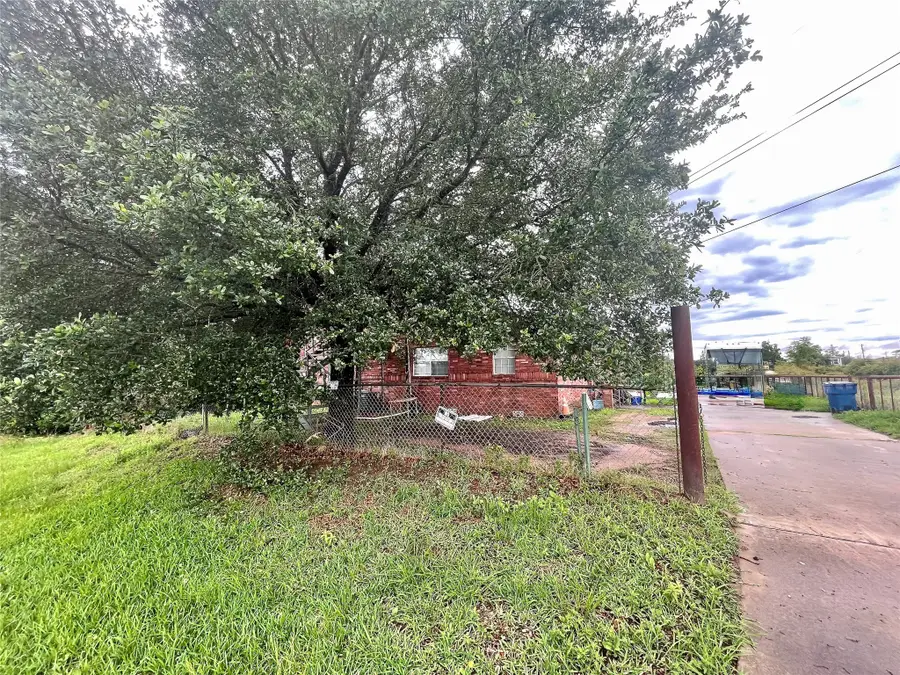 20661 Cochran Road, Prairie View, TX 77445 - Image #3