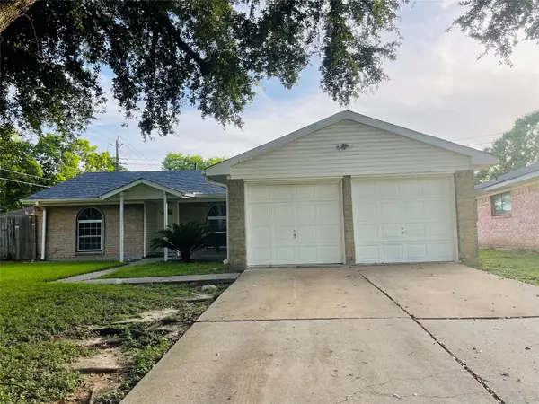 12431 Huntington Field Drive, Houston, TX 77099