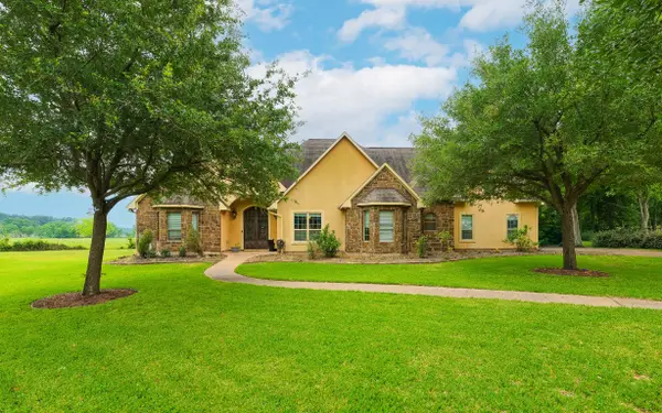 10863 Bourbon Street, Willis, TX 77318