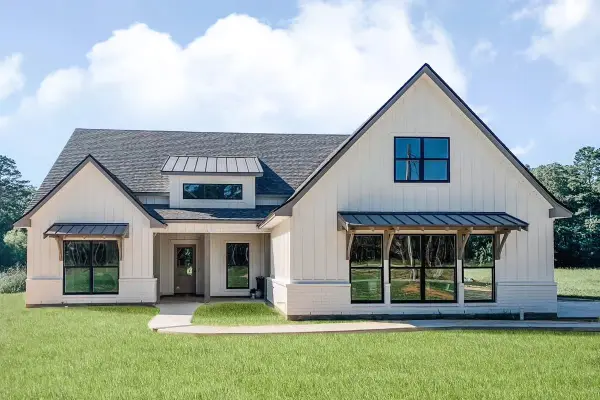 616 County Road 4023, Dayton, TX 77535