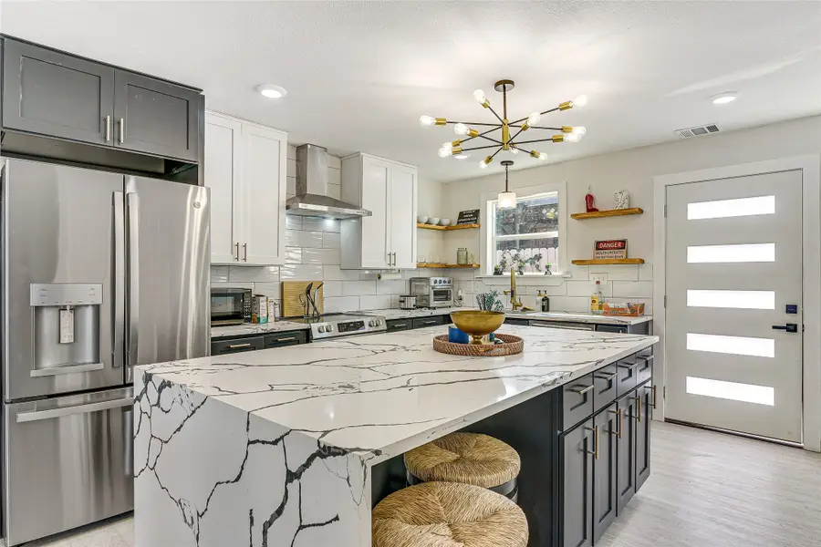 5827 Avenue R, Galveston, TX 77551 - #3