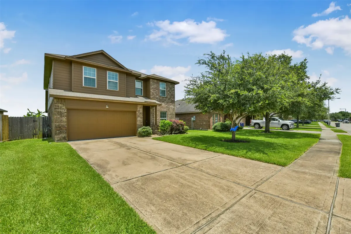 3102 Cambridge Meadows Ln, Dickinson, TX 77539 - #1