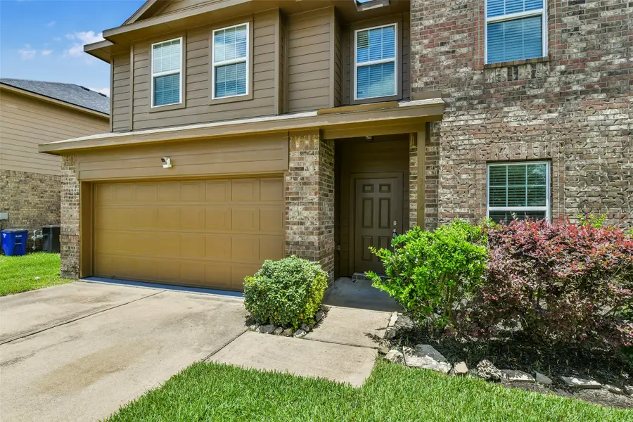 3102 Cambridge Meadows Ln, Dickinson, TX 77539 - #3