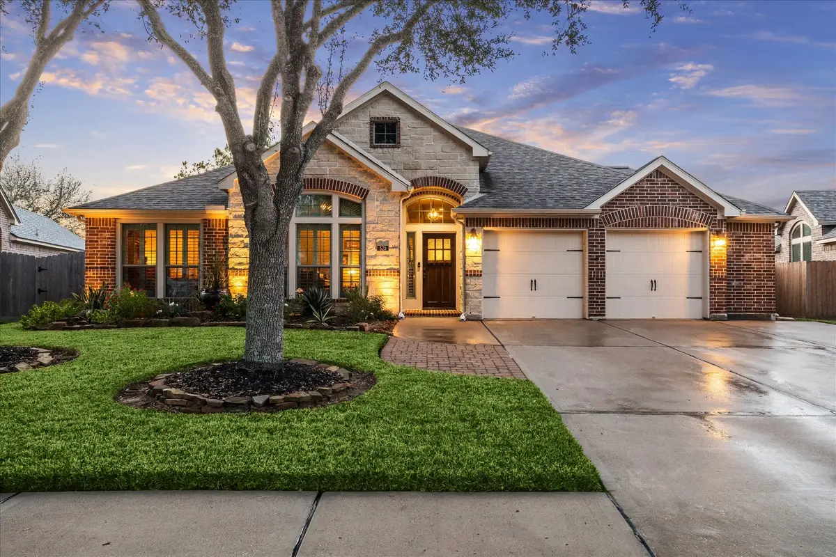 525 Cascade View Court, League City, TX 77573 - Image #1