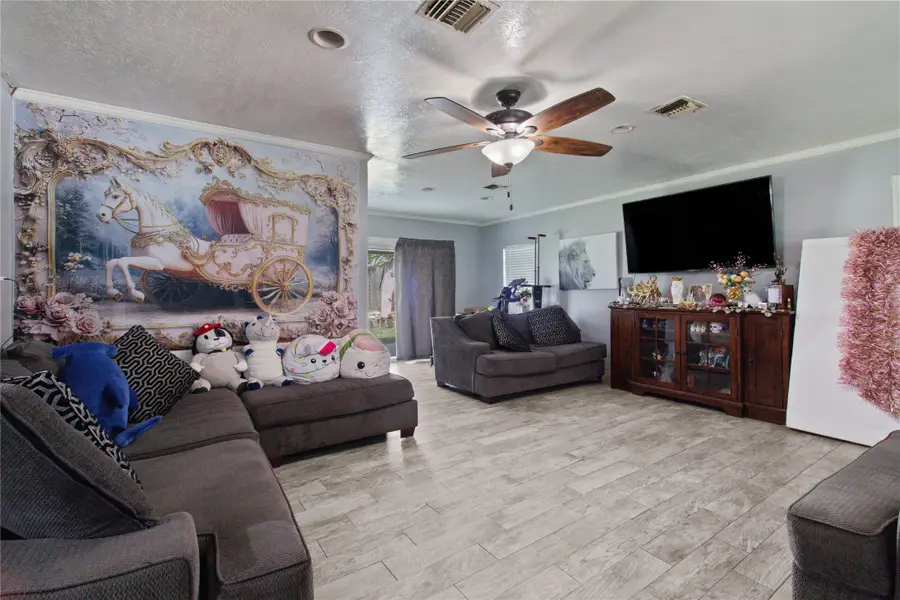 5702 Wood Creek Way, Houston, TX 77017 - Image #3