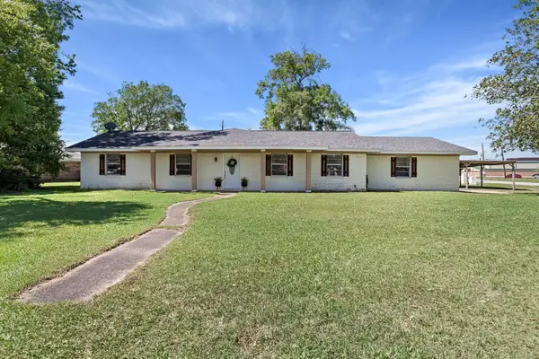 19 Stradford, Orange, TX 77632