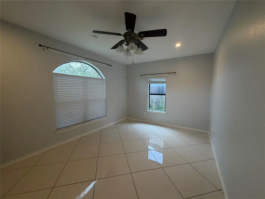 512 Bertloma Street, Pasadena, TX 77502 - Image #3