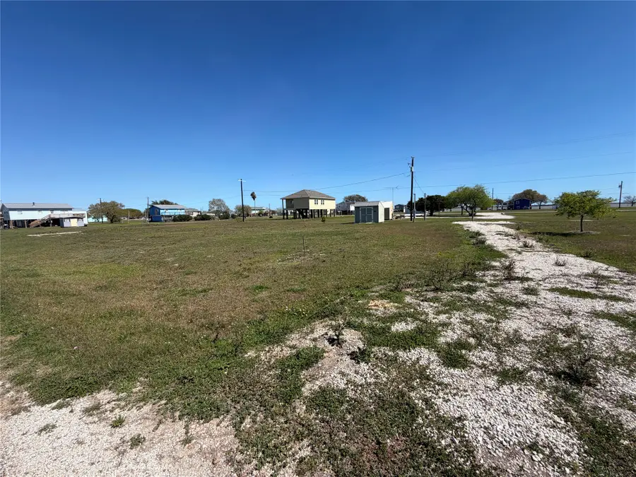 589 Swallow Drive, Palacios, TX 77465 - #3