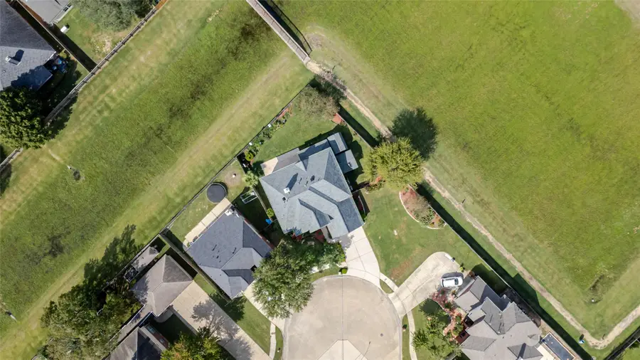 303 Spencer Landing E, La Porte, TX 77571 - Image #3