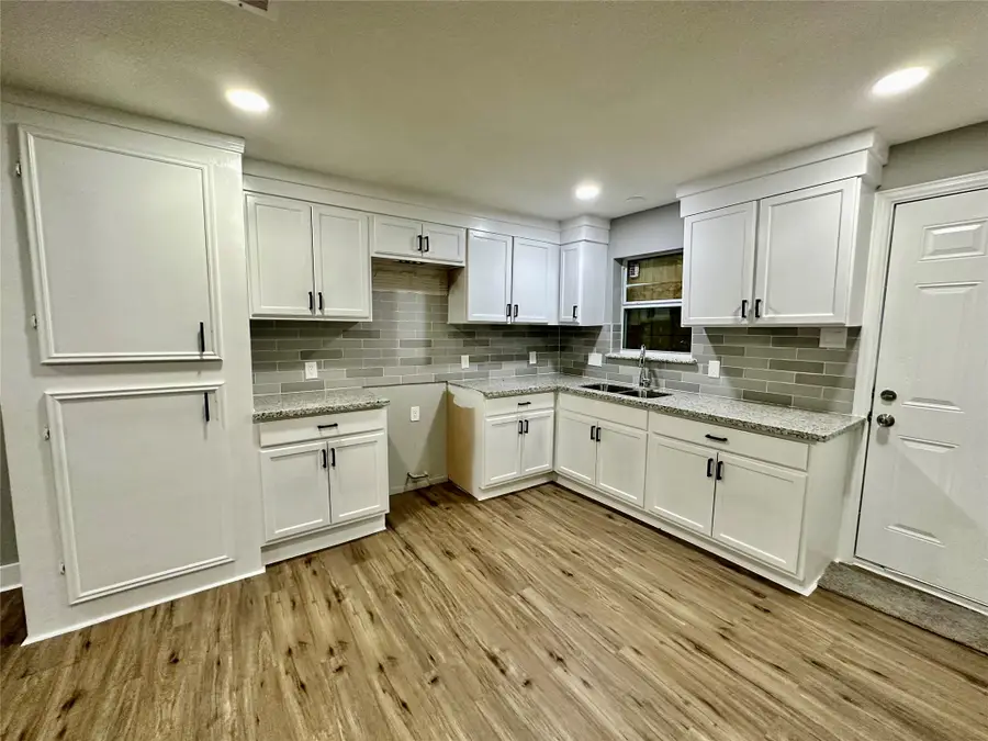 10210 Ashville Drive, Houston, TX 77051 - #2