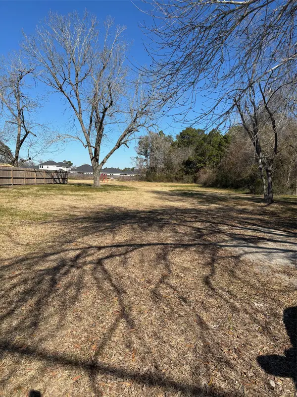 3015 Massey Tompkins Road, Baytown, TX 77521