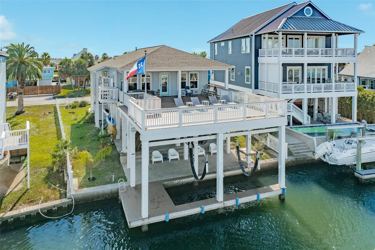 16518 Jamaica Cove Road, Jamaica Beach, TX 77554 - Image #1