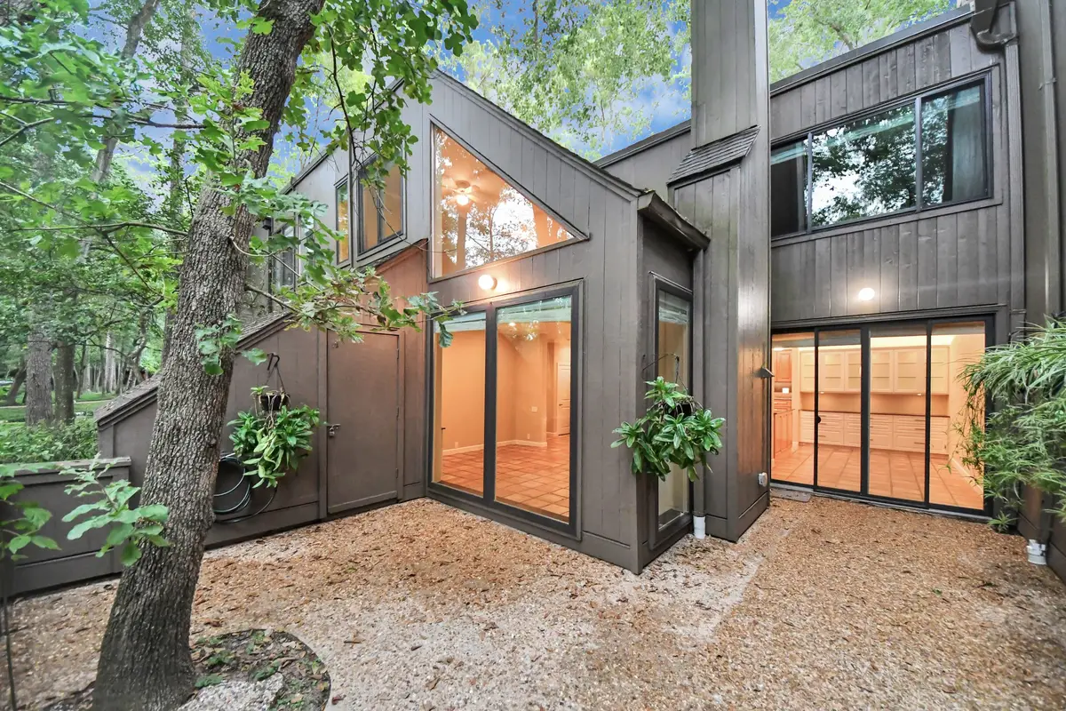 153 Litchfield Lane, Houston, TX 77024 - #1