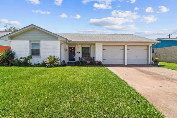 2805 Pine Street, Galveston, TX 77551