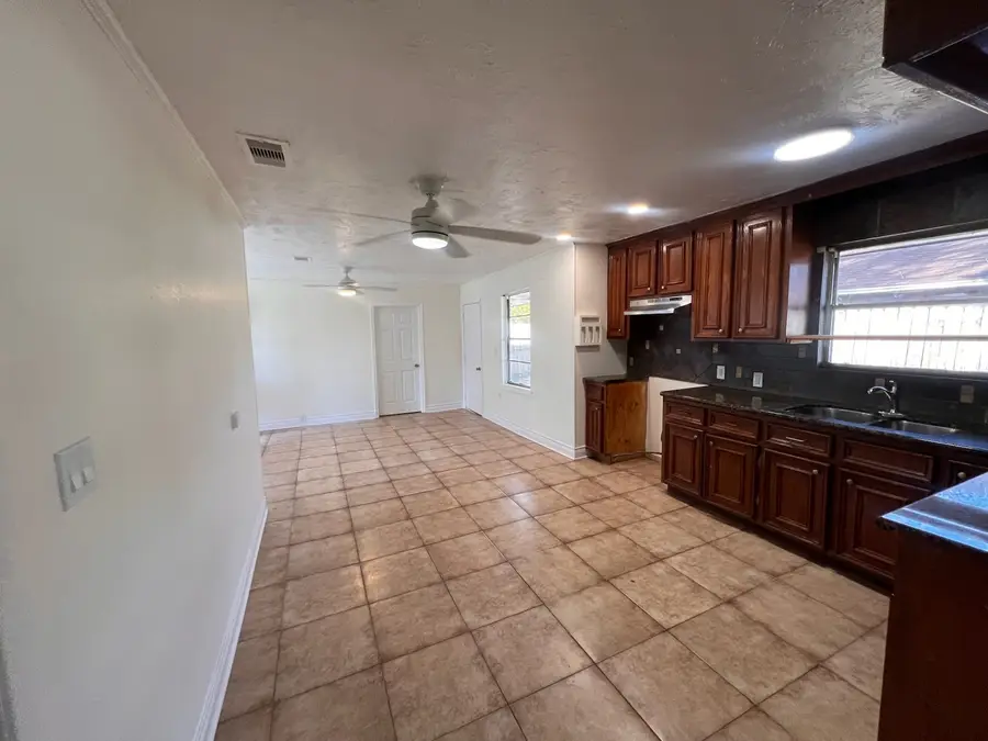 2146 Minnesota Street, Houston, TX 77034 - Image #2