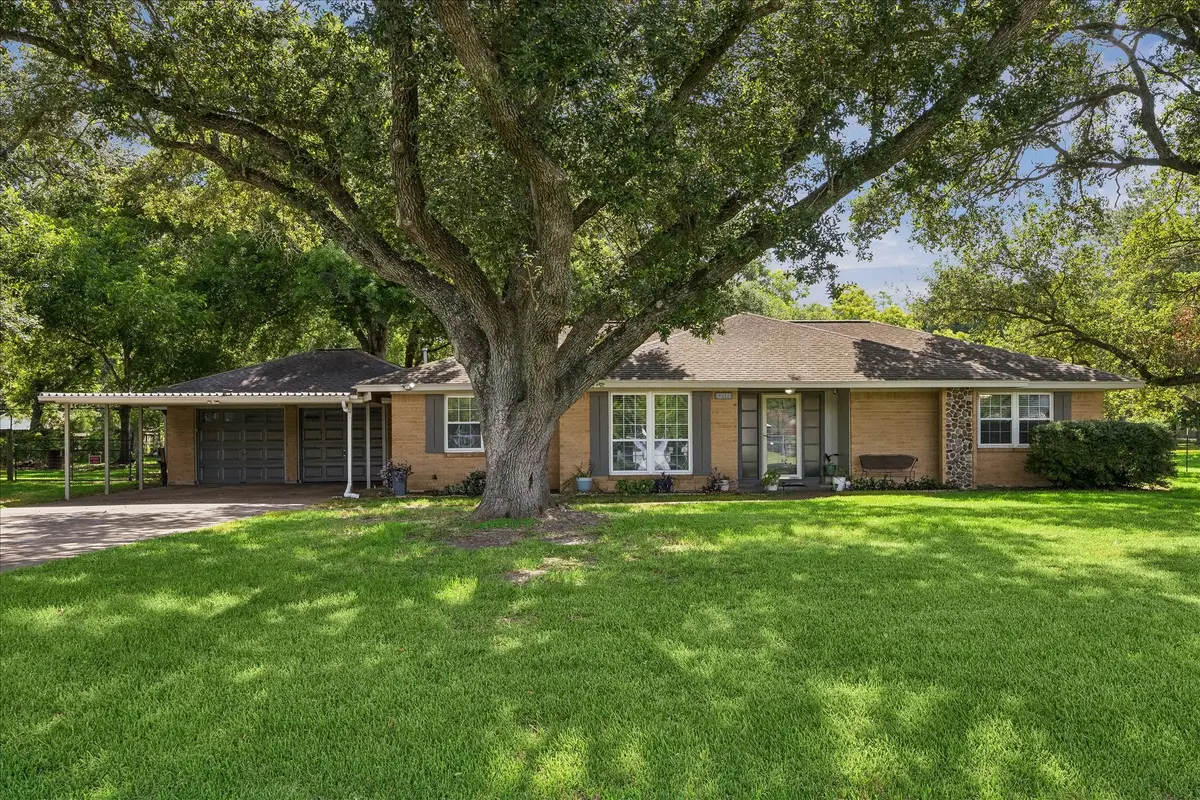 12511 Britt Road, Pearland, TX 77584 - #1