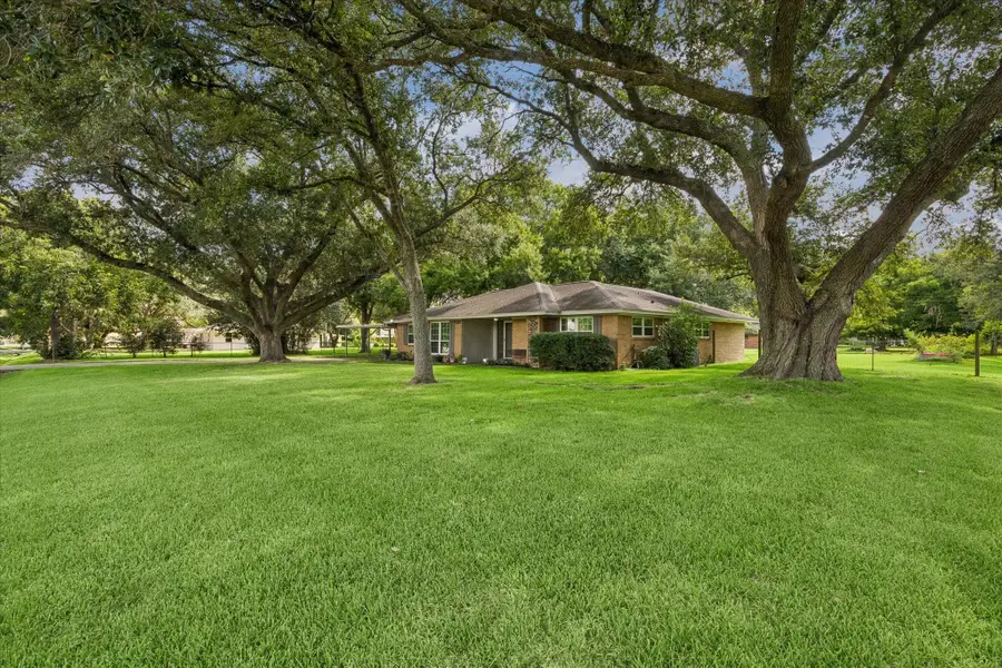 12511 Britt Road, Pearland, TX 77584 - #2