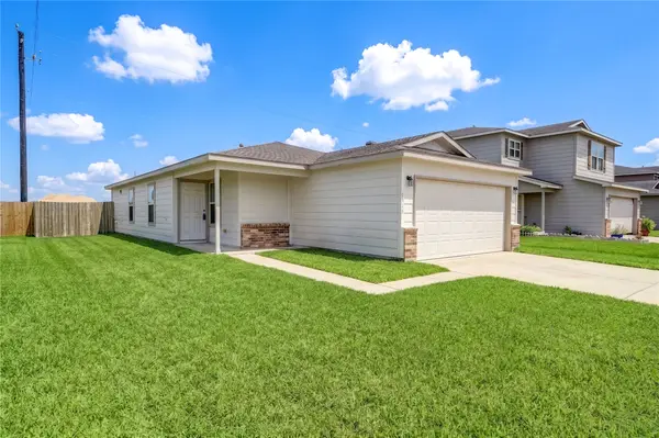 1315 Pease River Lane, Rosenberg, TX 77471