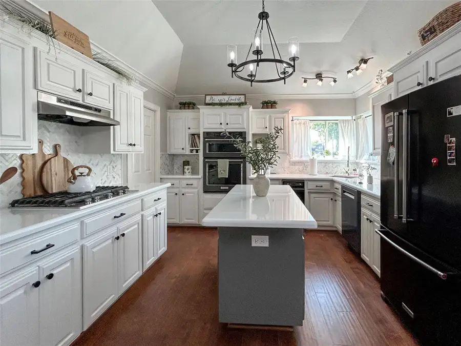 51 Orchid Court, Lake Jackson, TX 77566 - Image #3