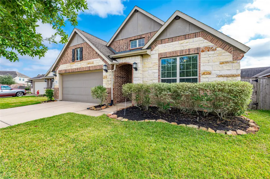 13726 Madera Bend Lane, Rosharon, TX 77583 - Image #2