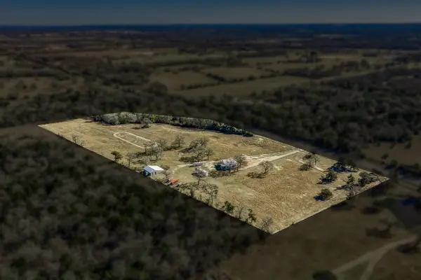 9354 Fm 2780, Burton, TX 77835