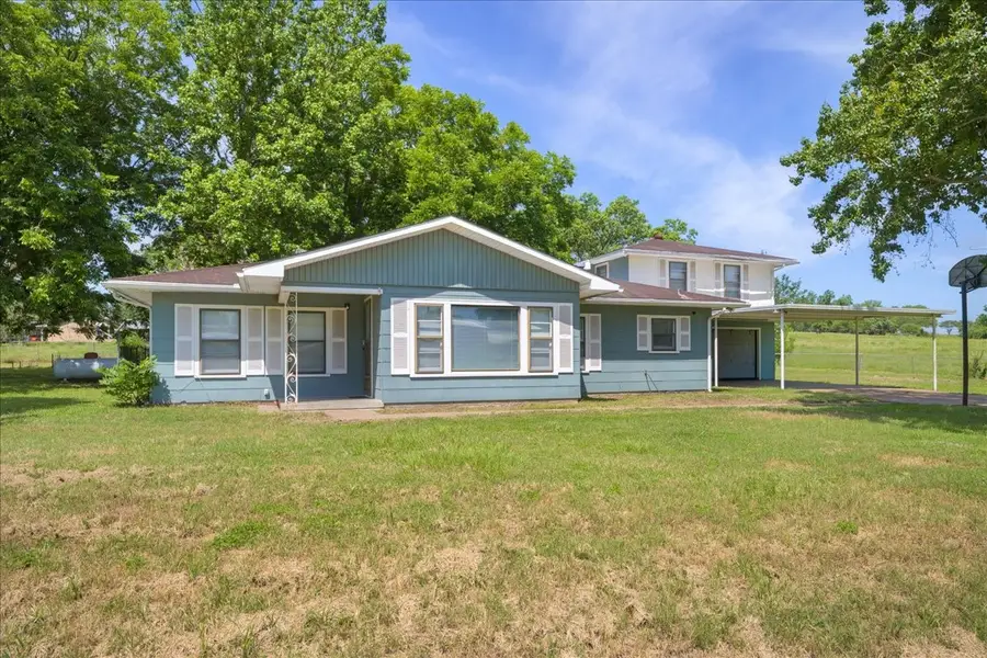 8081 Ernst Parkway, Industry, TX 78944 - #3