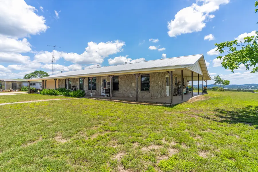 369b Sakewitz, Comfort, TX 78013 - #2