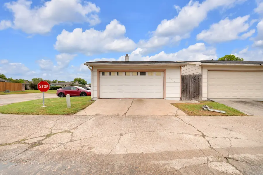 6379 S Briar Bayou Drive, Houston, TX 77072 - #2