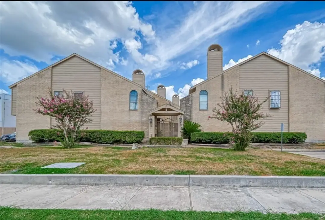 6750 Sands Point Drive, Houston, TX 77074 - Image #1