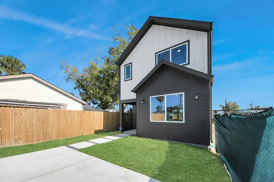 5722 Horton Street, Houston, TX 77026 - Image #2