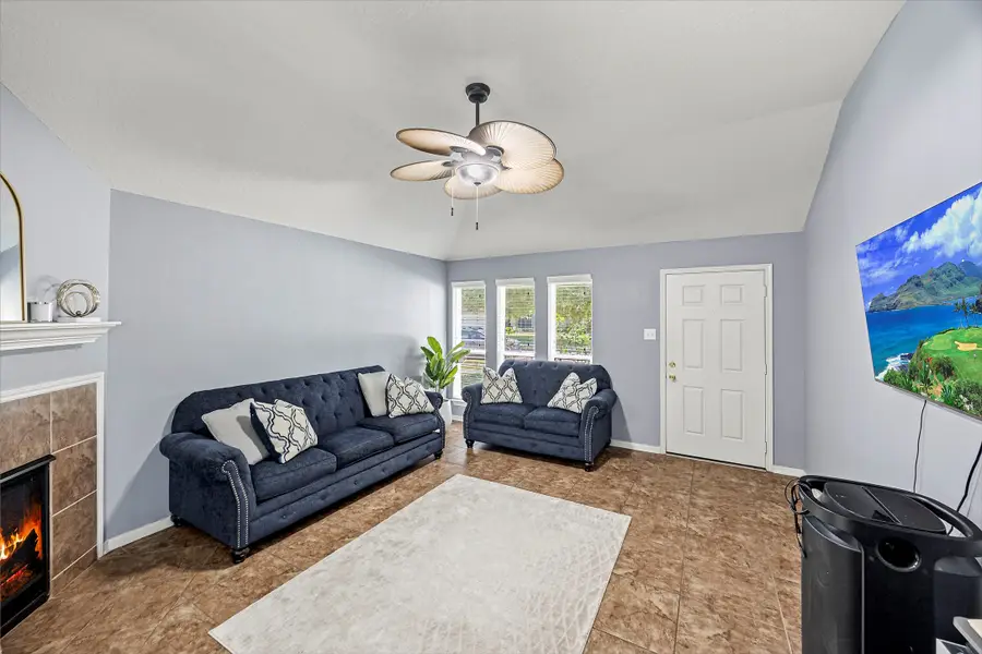 5623 Cinnamon Lake Drive, Baytown, TX 77521 - #3