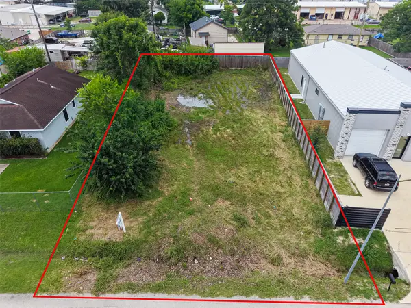 10034 Chickasaw Lane, Houston, TX 77041