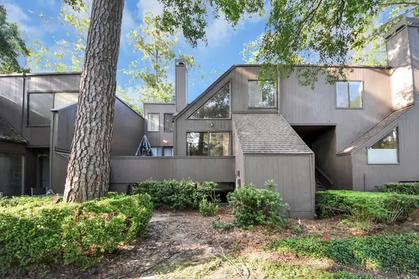330 Litchfield Lane #37, Houston, TX 77024