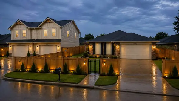 5258 Park Village Drive, Houston, TX 77048