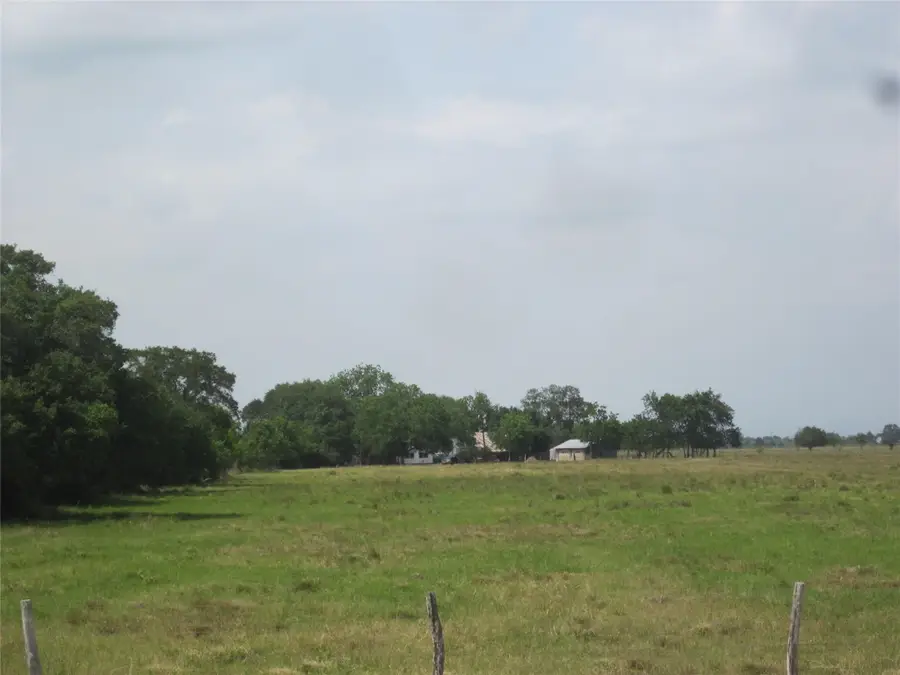 3671 W Fm 1093 Road, Wallis, TX 77485 - Image #3