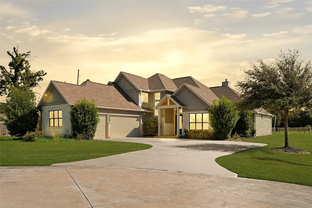 32703 Warbler Court, Fulshear, TX 77441 - Image #1