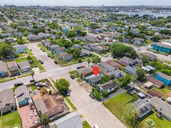 1217 54th Street, Galveston, TX 77551