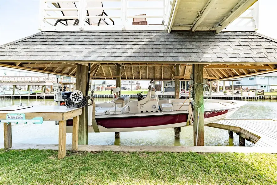 283 Barracuda Street, Bayou Vista, TX 77563 - #3