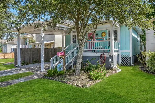 4117 Avenue M 1/2, Galveston, TX 77550