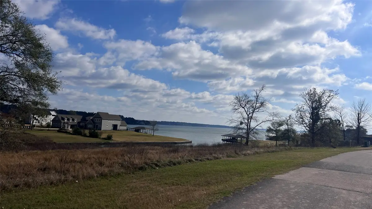 228 Aspen, Livingston, TX 77351 - Image #1