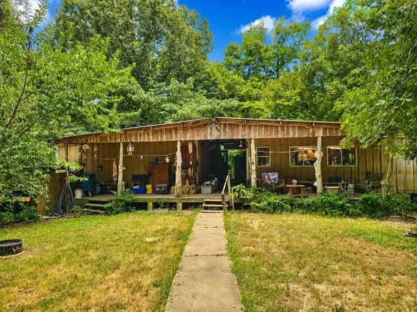 4499 Weaver Bend Road, Huntington, TX 75949
