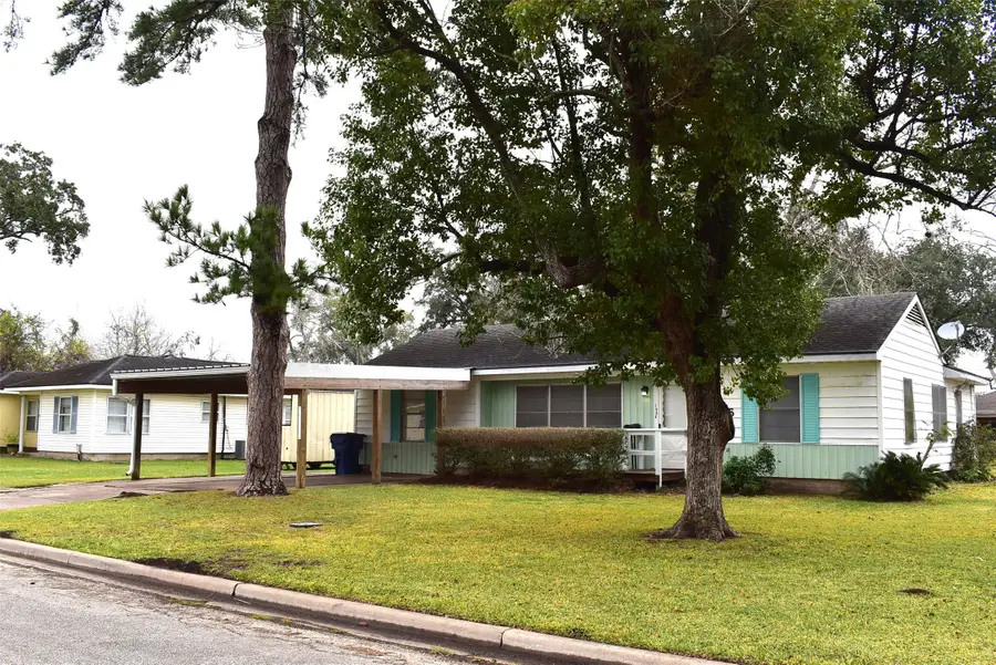 1006 Mac Drive, Sweeny, TX 77480 - Image #2