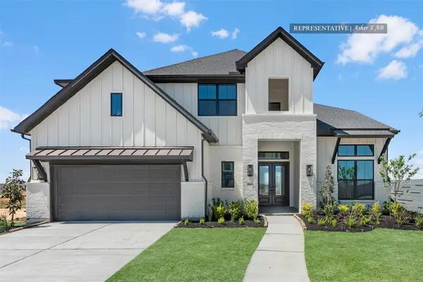 32410 Sandhill Place Street, Fulshear, TX 77441