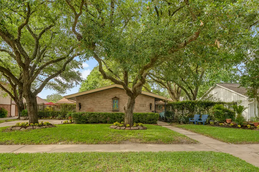 5327 Valkeith Drive, Houston, TX 77096 - #2