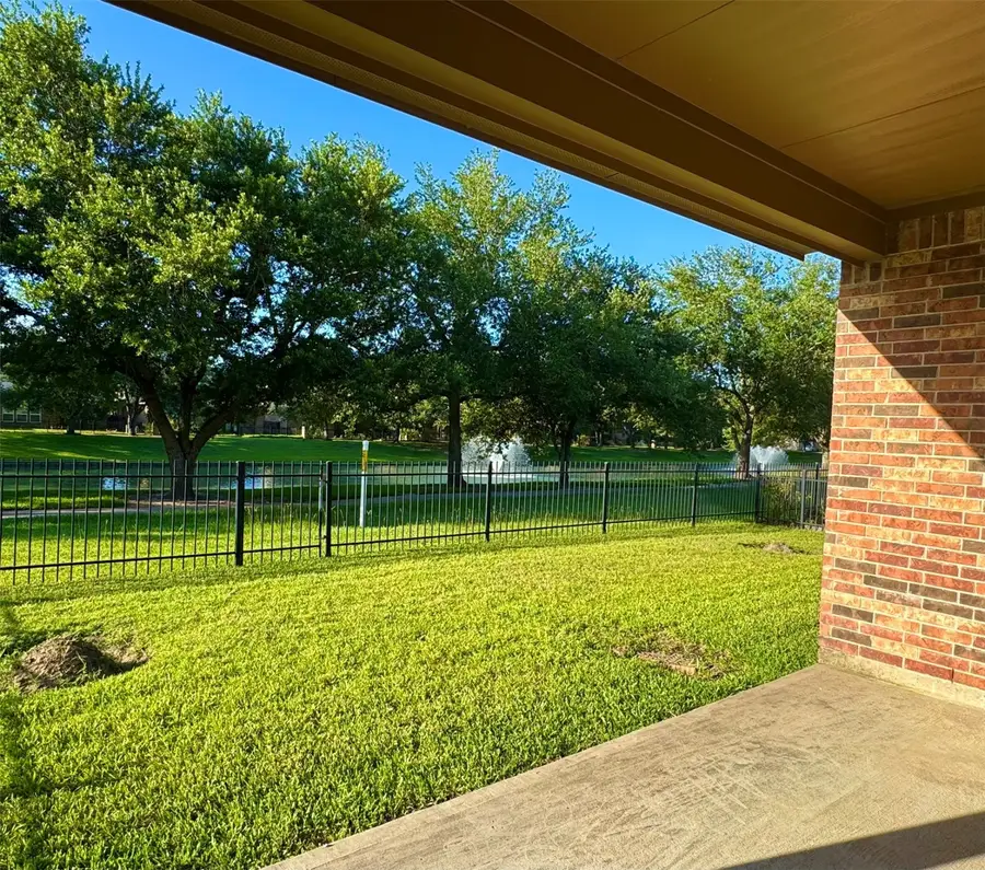 9617 Landon Lake Drive, Pearland, TX 77584 - Image #2