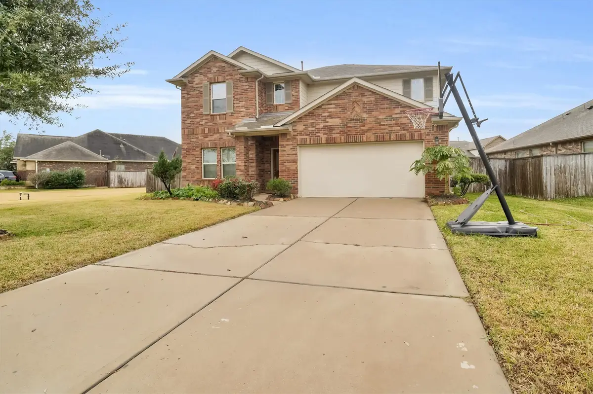 2704 Baywater Creek Lane, Pearland, TX 77089 - Image #1