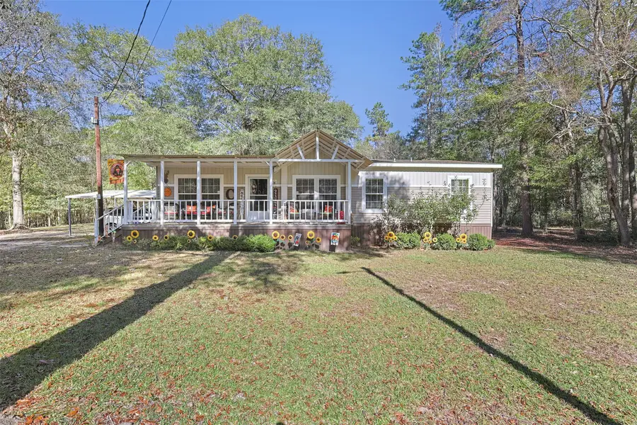 595 Andrew Jackson Drive, Livingston, TX 77351 - Image #2