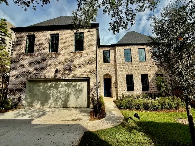 10 S Briar Hollow Lane #46, Houston, TX 77027 - Image #2