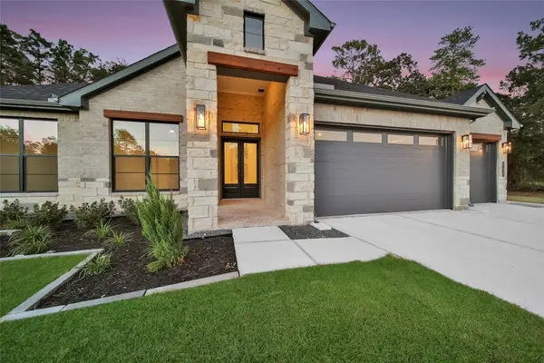 352 Louvenia Court, Pinehurst, TX 77362