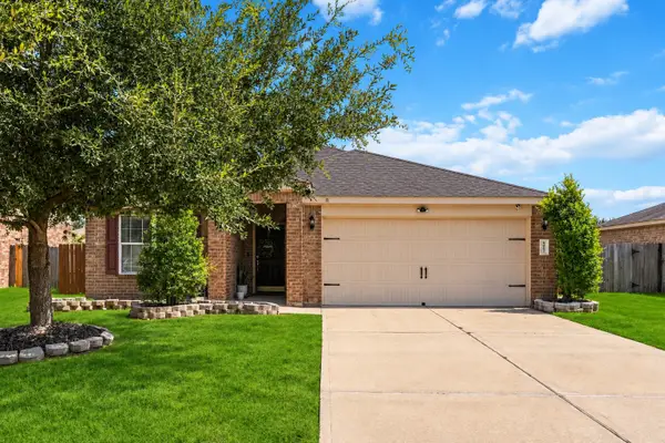 9903 Garnet Springs Drive, Rosharon, TX 77583